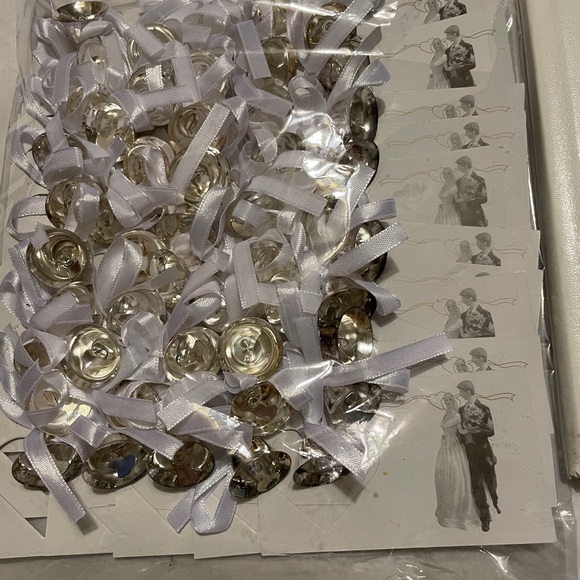 New C R  Gibson Wedding White Guess Book - Picture 5 of 6